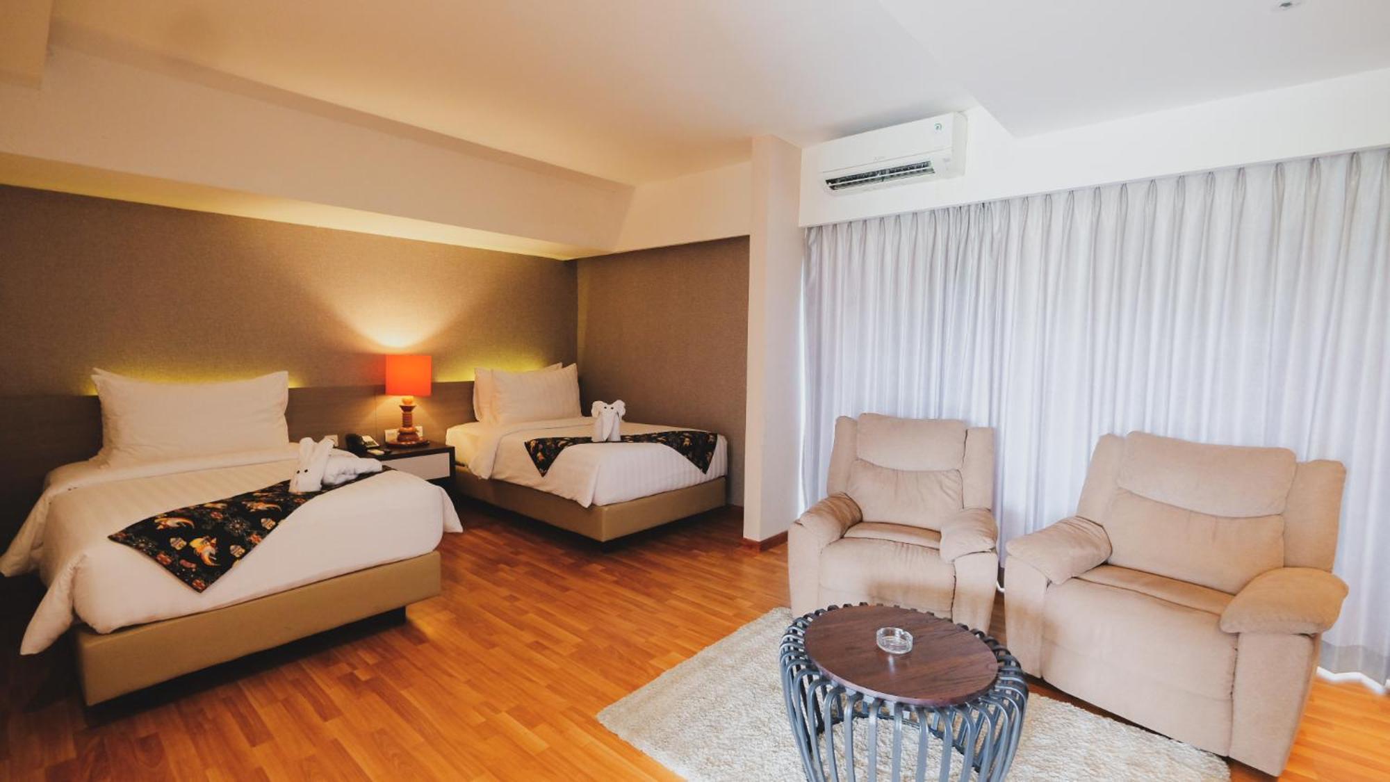 Hotel Suni Sentani - Managed By East Season Jayapura Exterior photo